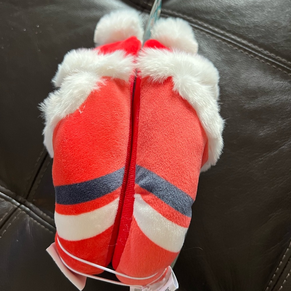 Santa Squishmallow Plush Slippers - Children or Even Adults - Size 13/1 - Picture 4 of 9